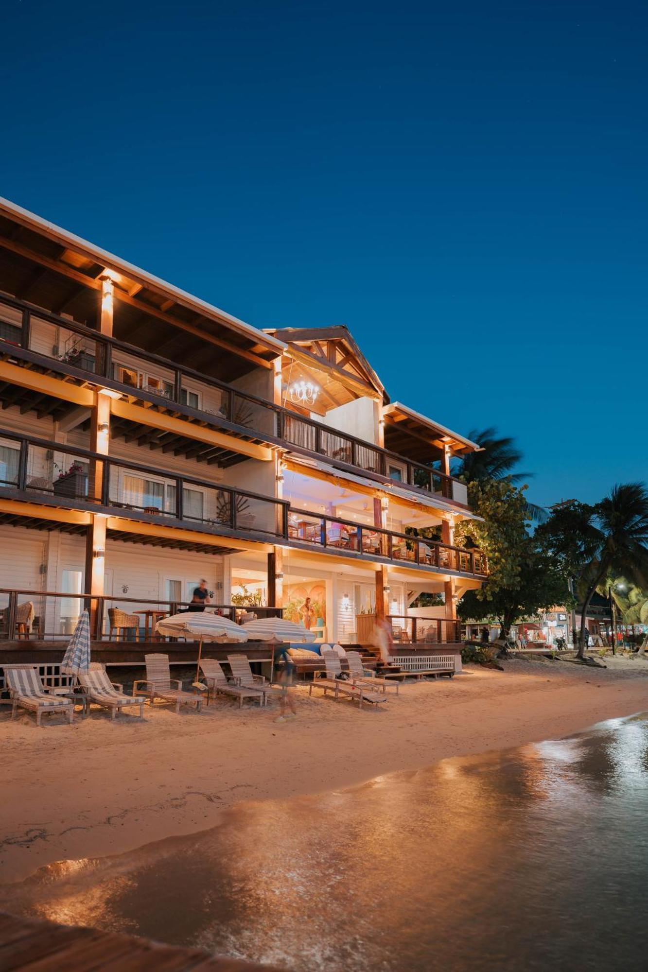 The Beach House Boutique Hotel ويست ايند المظهر الخارجي الصورة